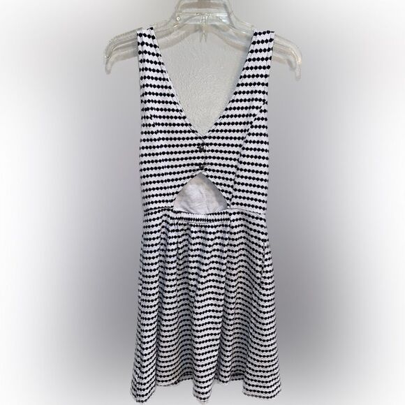 Anthropologie Maeve Rewind Black White Striped Cut Out Fit Flare Dress Size 8 - Picture 2 of 4